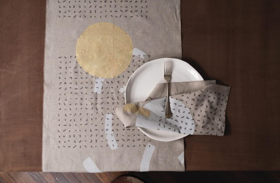 BOJA beige table runner + napkins