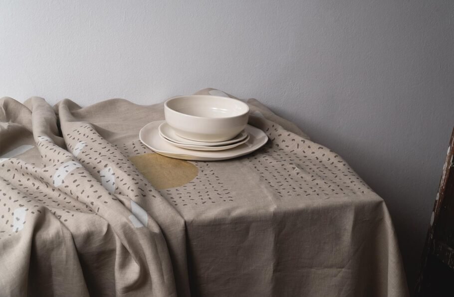 BOJA beige tablecloth + napkins