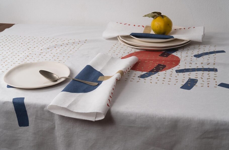 BOJA white tablecloth + napkins