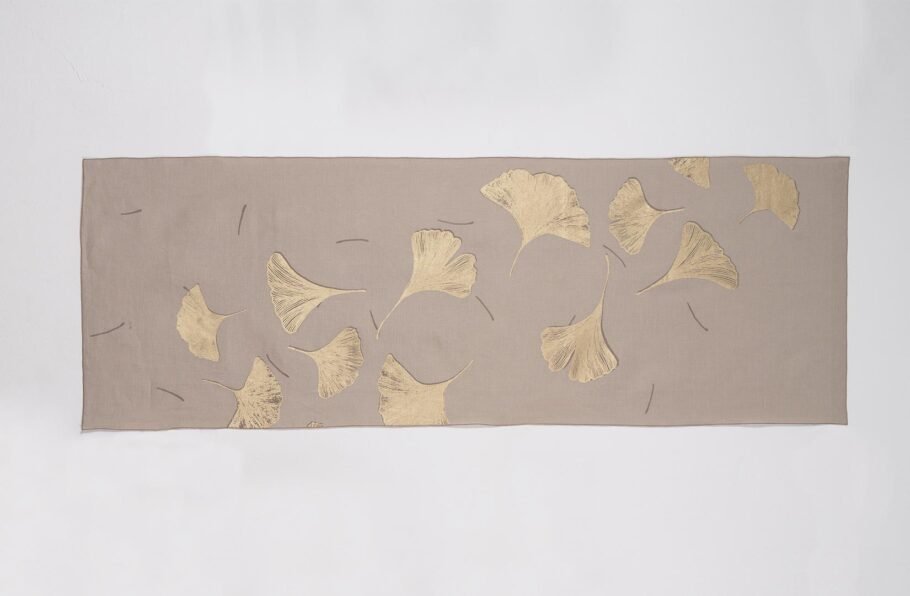 GINKGO beige table runner - Image 4