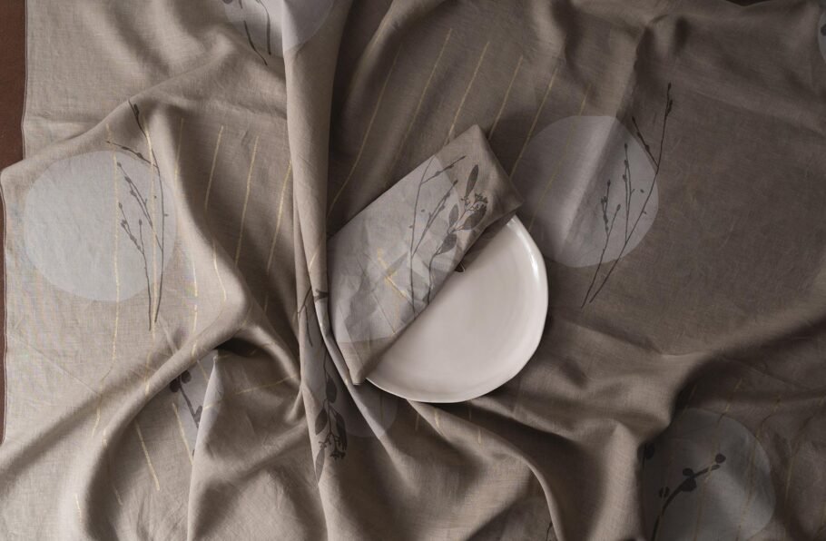 MARA beige tablecloth