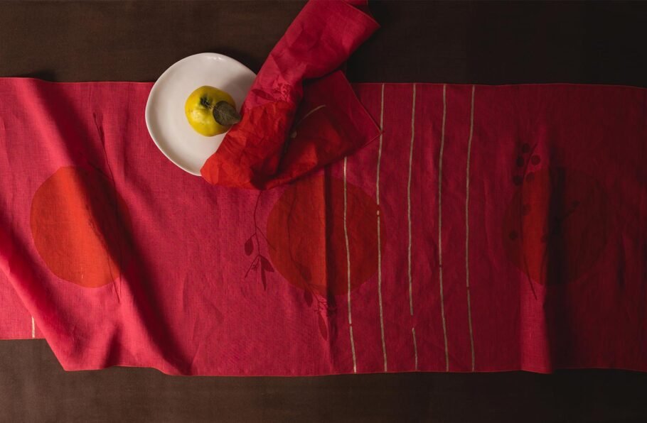 MARA coral table runner + napkins