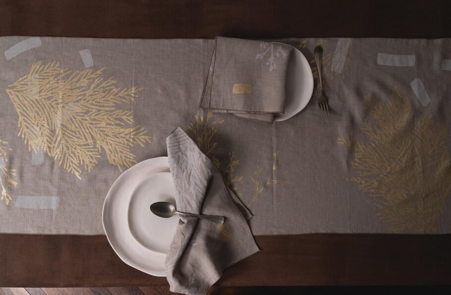 MILA beige table runner + napkins