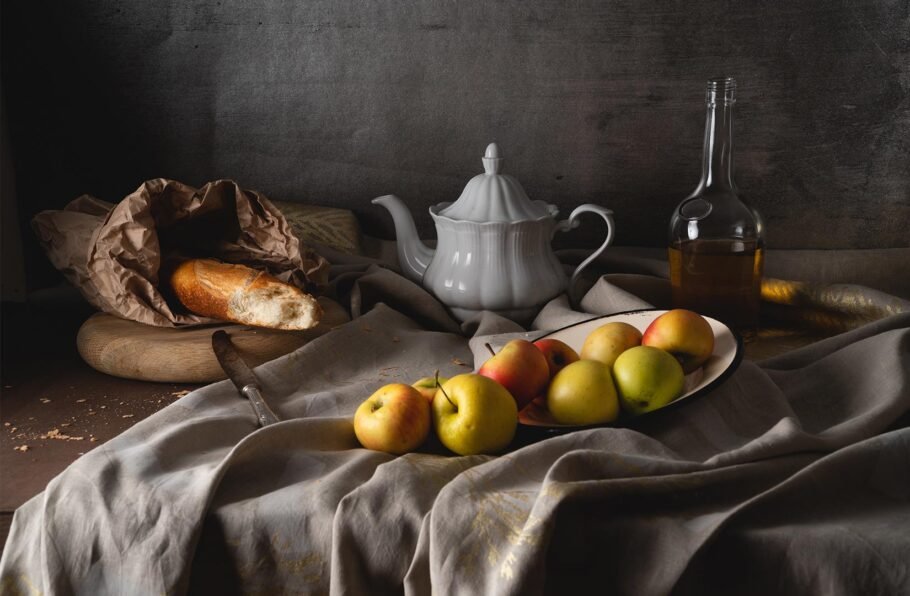 MILA beige tablecloth