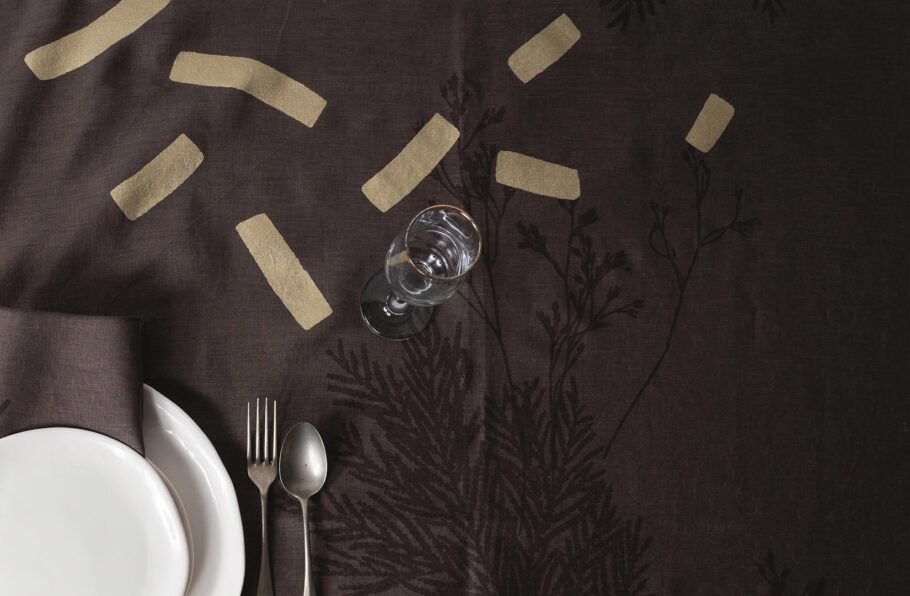 MILA taupe tablecloth - Image 3