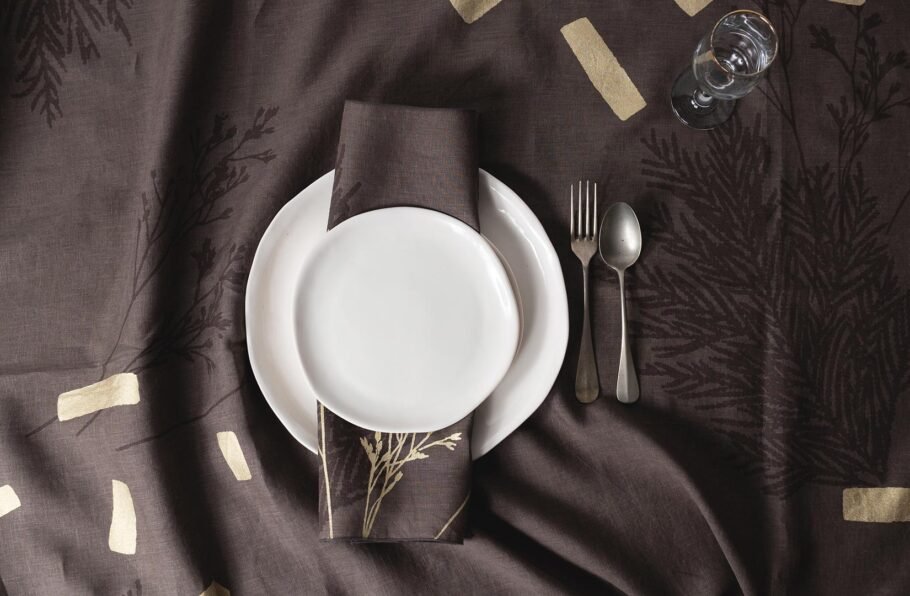 MILA taupe napkins - Image 2